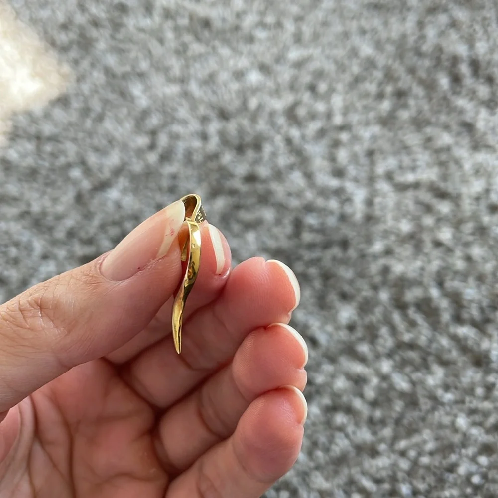 18k Gold Heart Pendant - Picture 9 of 11